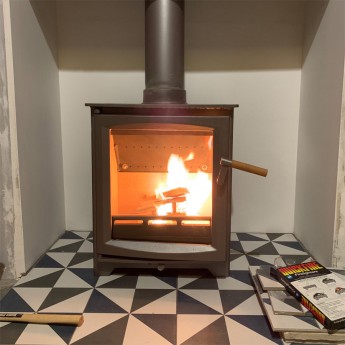 Hampton-5-Ecodesign-Ready-Wood-Burning-Stove-Black-mr-dixon1678724188.jpg