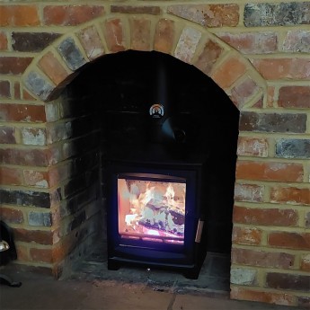 Hampton-5-Ecodesign-Ready-Wood-Burning-Stove-stuart1709033708.jpg